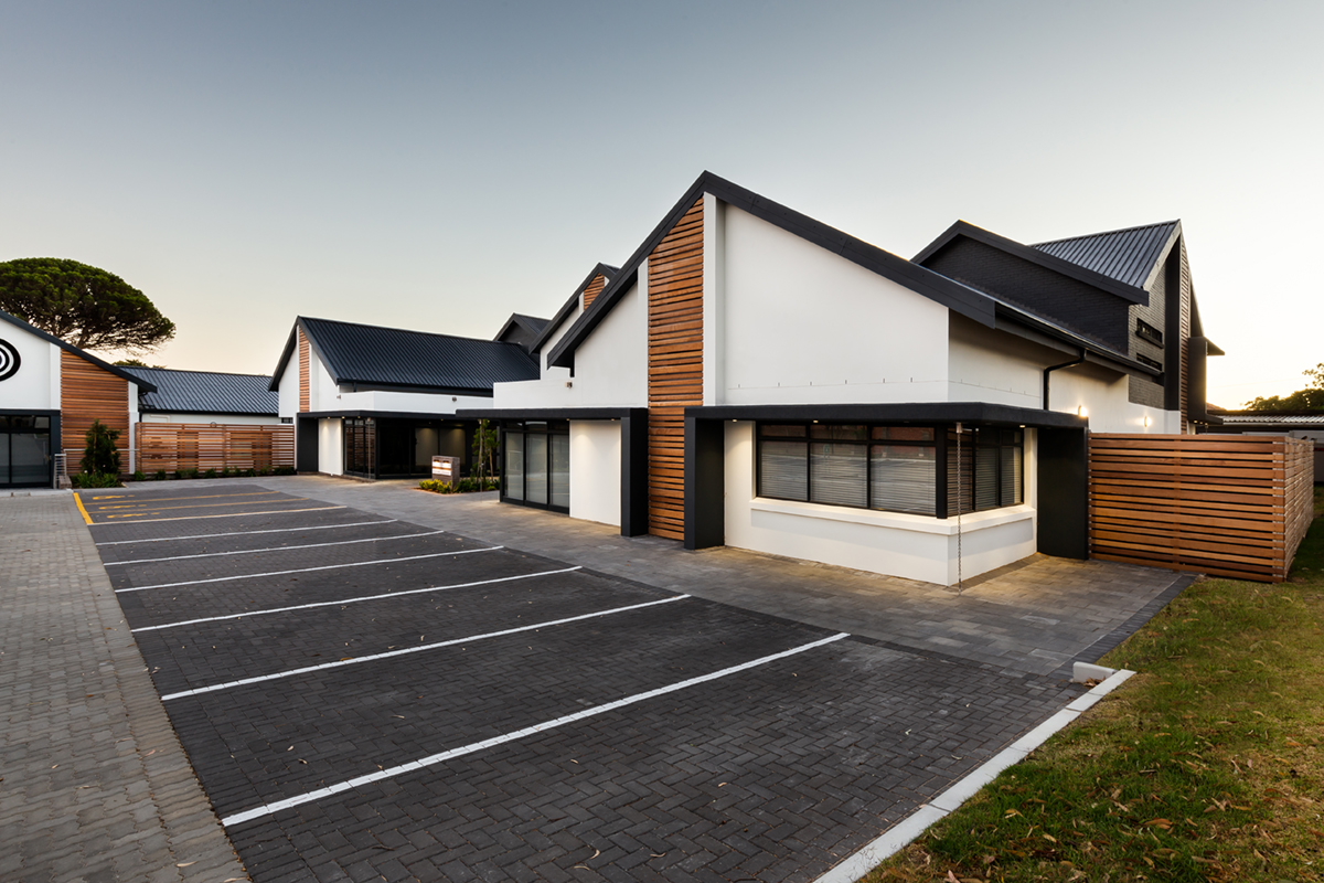 ray-truter-photography-bay-eye-hospital-imbono-architects-boomshak-healthcare-south-africa-walmer-port-elizabeth-05
