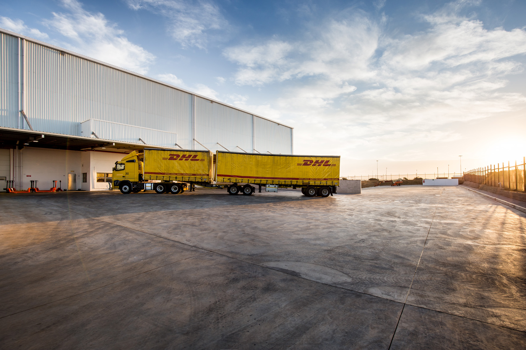 ray-truter-photography-dhl-coega-industrial-south-africa-mondelez
