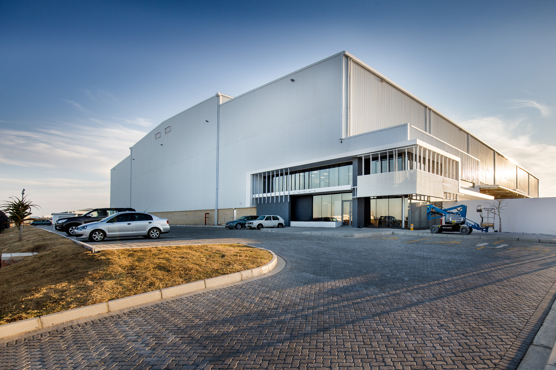 ray-truter-photography-dhl-coega-industrial-south-africa-mondelez